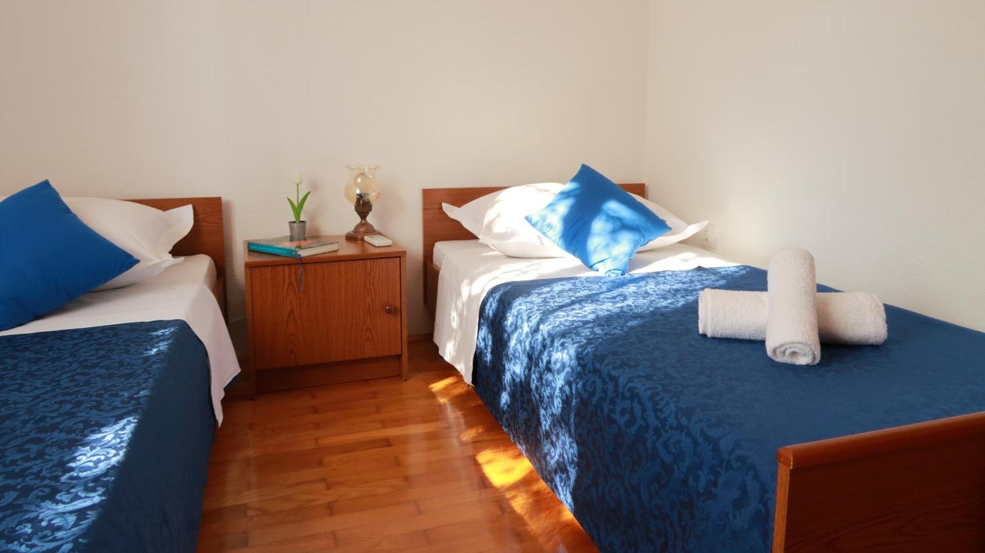 Apartments Ivanka Trogir Exterior photo