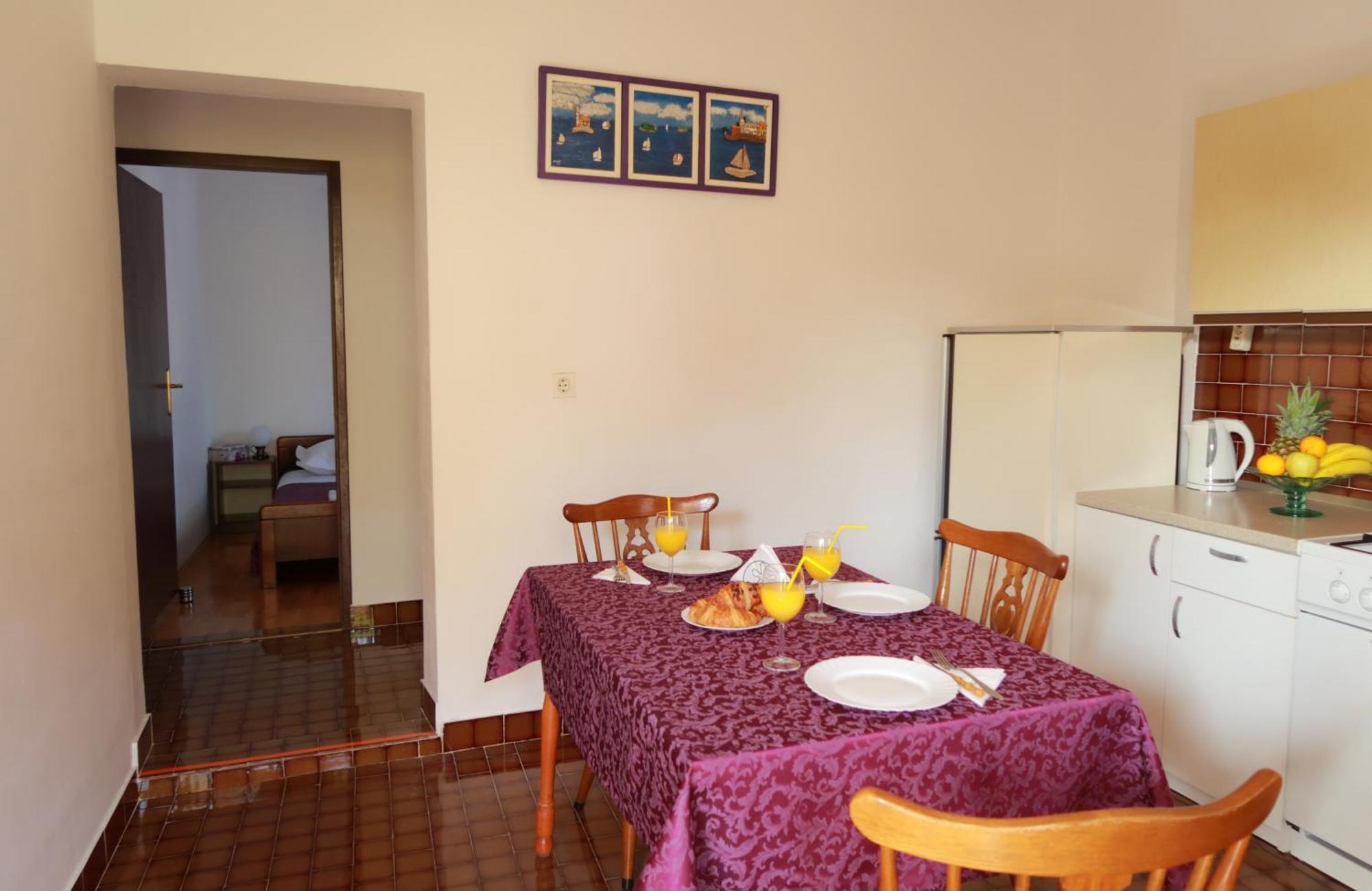 Apartments Ivanka Trogir Exterior photo
